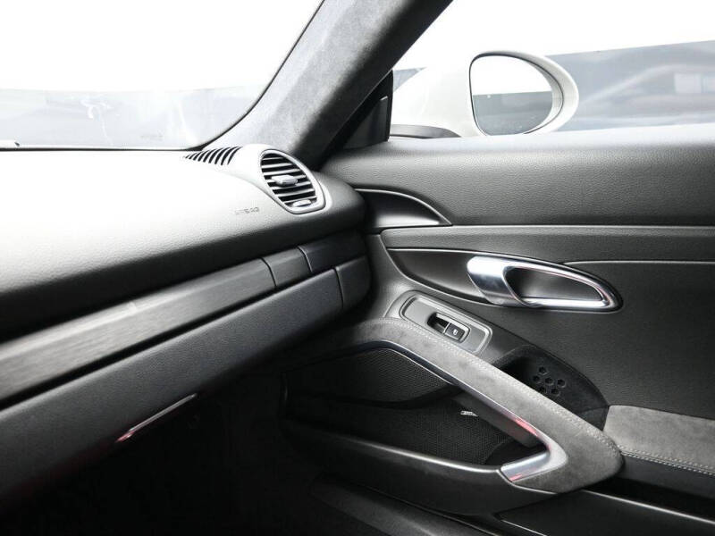 2018 Porsche 718 Cayman GTS