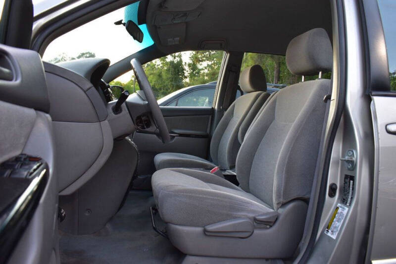 2005 Toyota Sienna