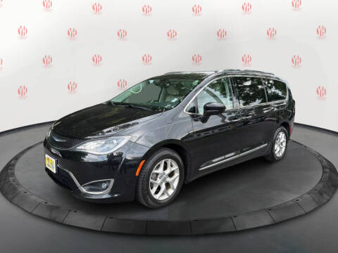 2018 Chrysler Pacifica Touring L Plus