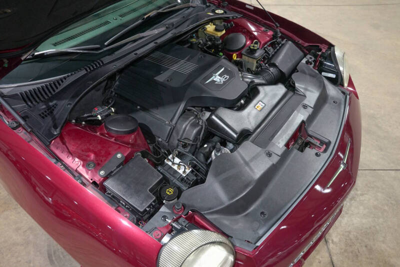 2004 Ford Thunderbird Deluxe