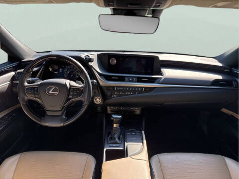 2019 Lexus ES 350