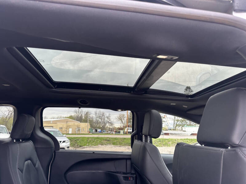 2020 Chrysler Pacifica Launch Edition