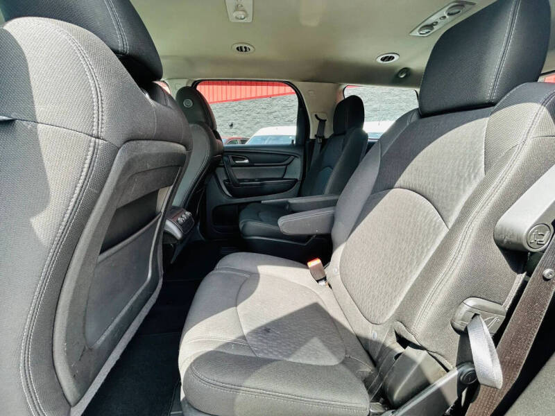 2016 GMC Acadia SLE-2