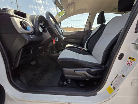 2014 Toyota Yaris 5-Door L