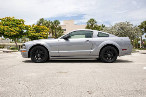 2006 Ford Mustang GT Deluxe