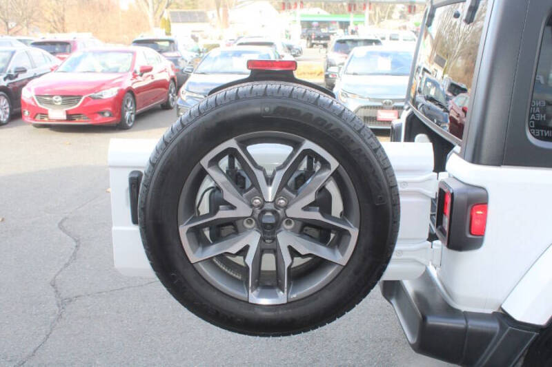 2024 Jeep Wrangler Willys 4xe