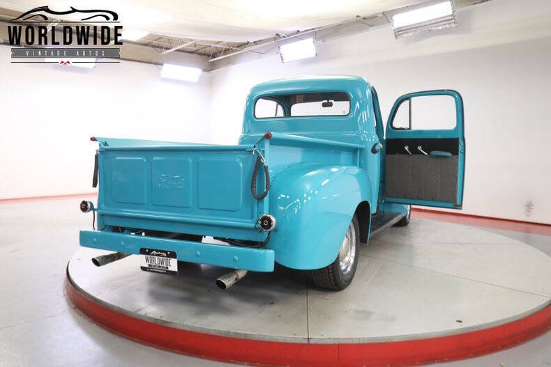 1952 Ford F-100