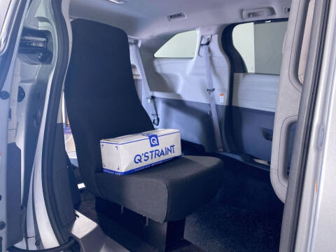 2023 Toyota Sienna LE 8-Passenger