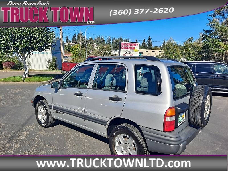 2004 Chevrolet Tracker