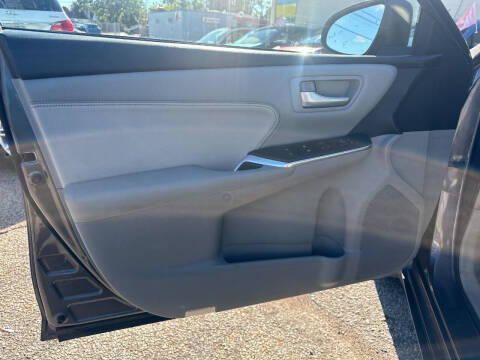 2016 Toyota Camry LE