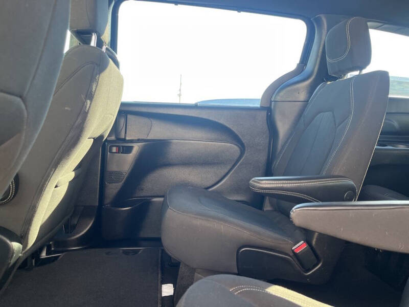 2022 Chrysler Pacifica Touring