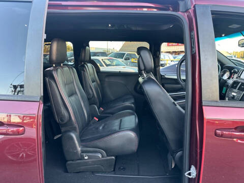 2017 Dodge Grand Caravan GT