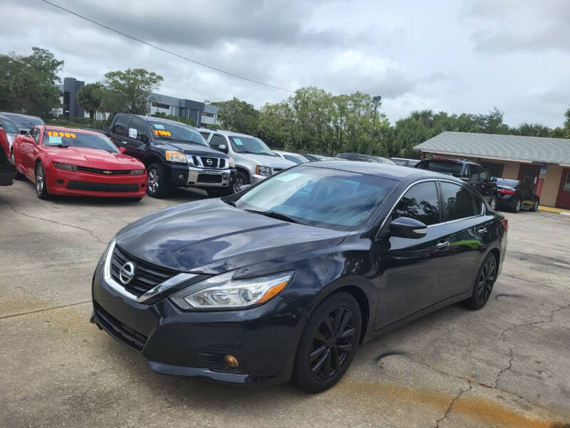 2018 Nissan Altima for sale at FAMILY AUTO BROKERS in Longwood FL