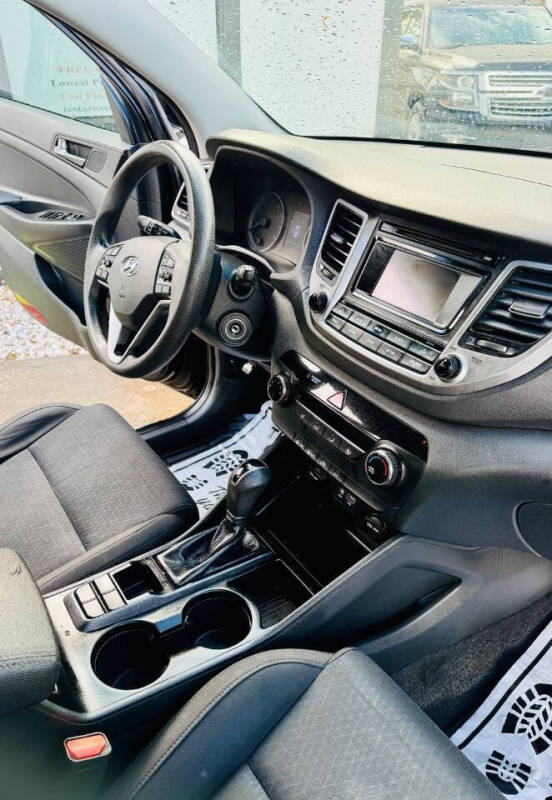 2017 Hyundai Tucson SE