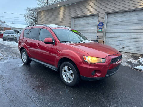 2010 Mitsubishi Outlander for sale at Roy's Auto Sales in Harrisburg PA