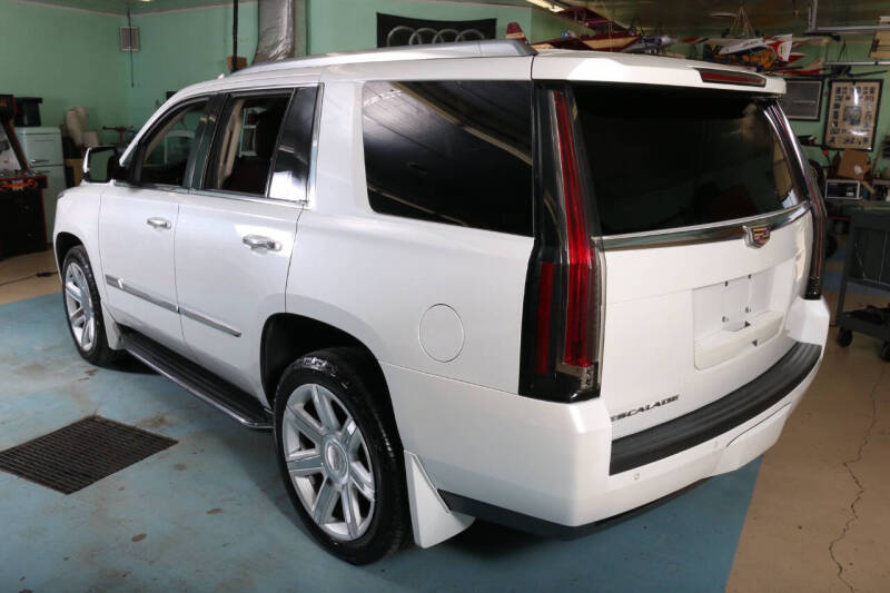 2016 Cadillac Escalade Premium Collection