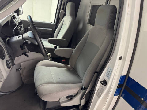 2010 Ford E-Series E-450 SD