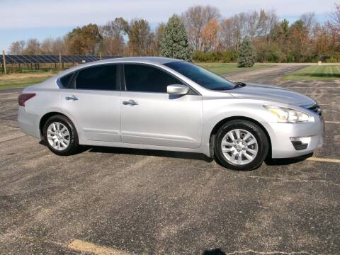 2013 Nissan Altima for sale at Crossroads Used Cars Inc. in Tremont IL