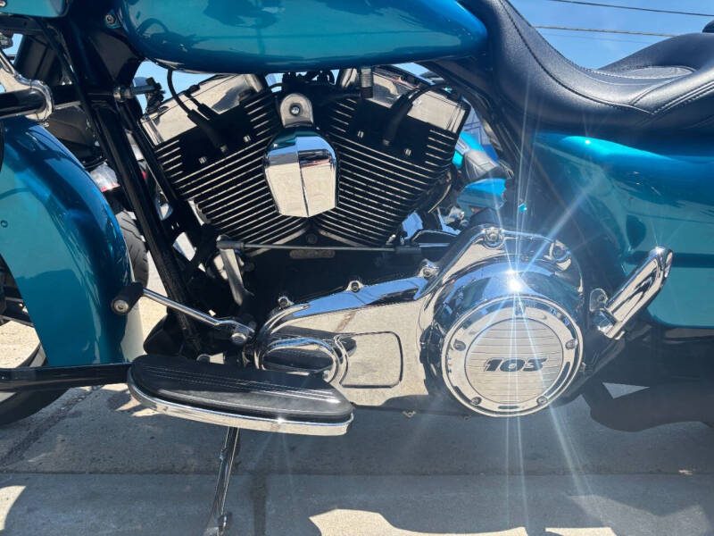 2013 Harley-Davidson Road Glide Custom FLTRX