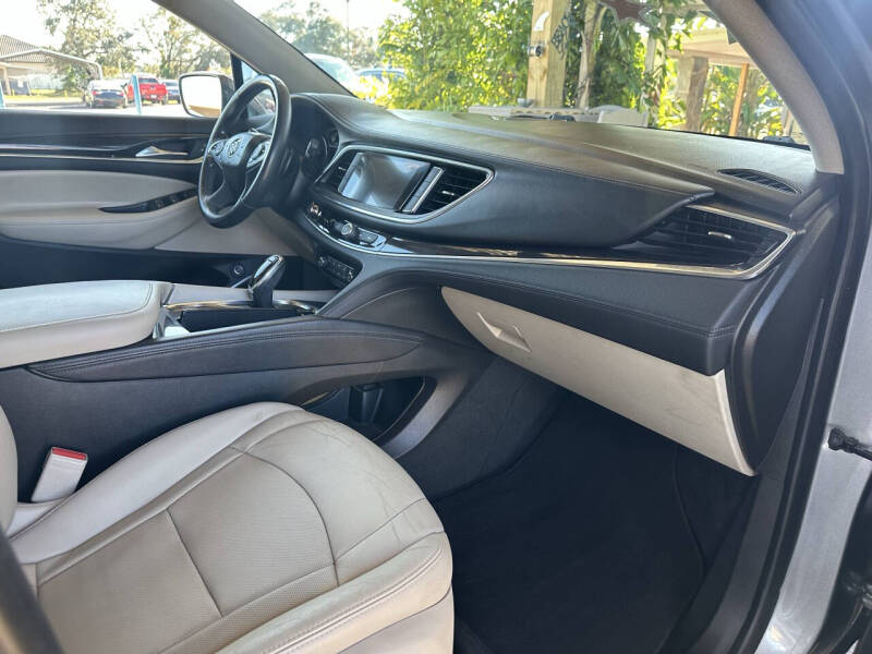 2019 Buick Enclave Essence