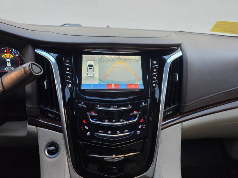 2017 Cadillac Escalade Premium Luxury