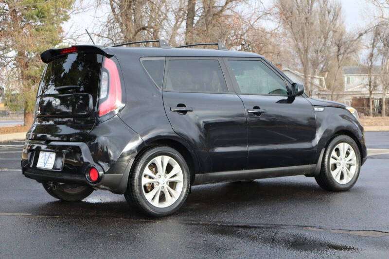 2016 Kia Soul +