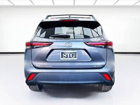 2024 Toyota Highlander LE