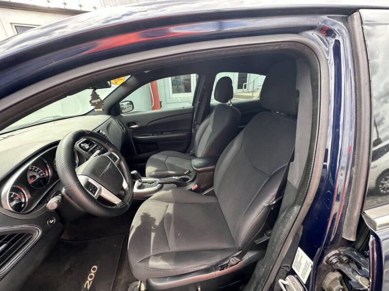 2013 Chrysler 200 Touring