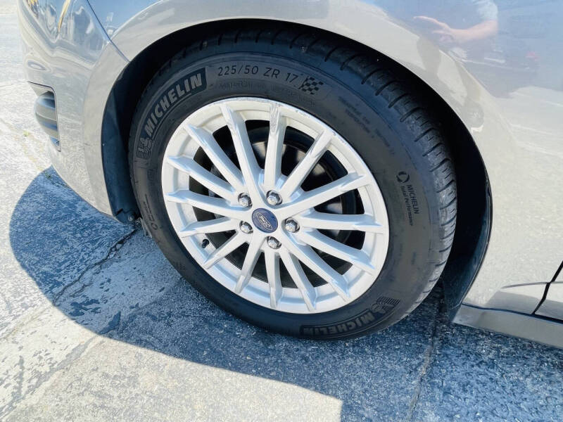2013 Ford C-MAX Hybrid SEL