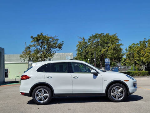 2014 Porsche Cayenne Platinum Diesel