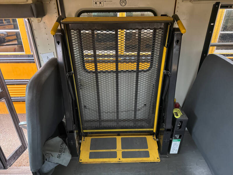 2011 IC Bus CE Series