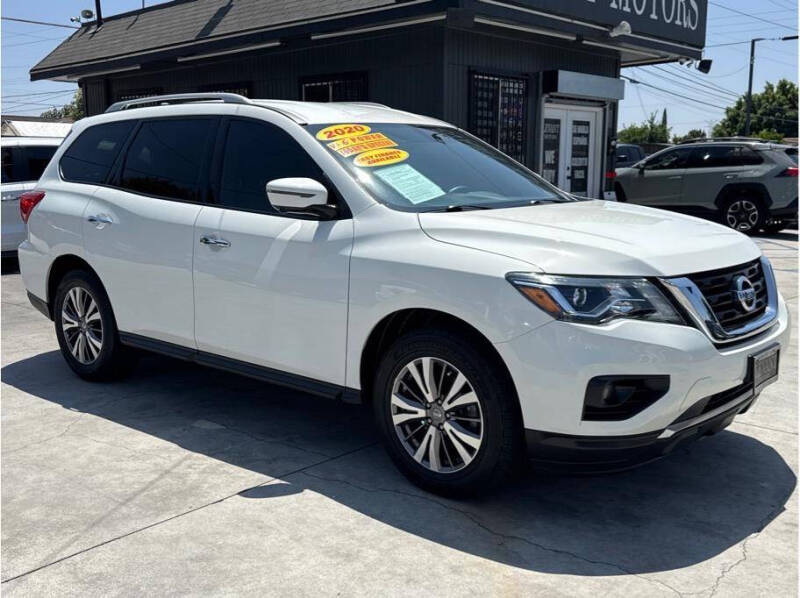 2020 Nissan Pathfinder SL