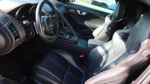 2016 Jaguar F-TYPE R