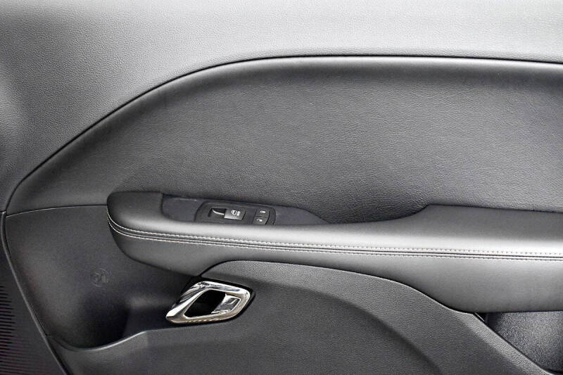 2015 Dodge Challenger SRT Hellcat