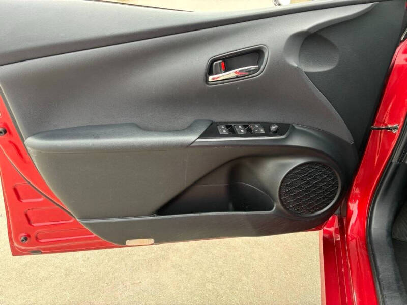 2016 Toyota Prius Three