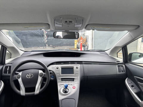 2013 Toyota Prius Two