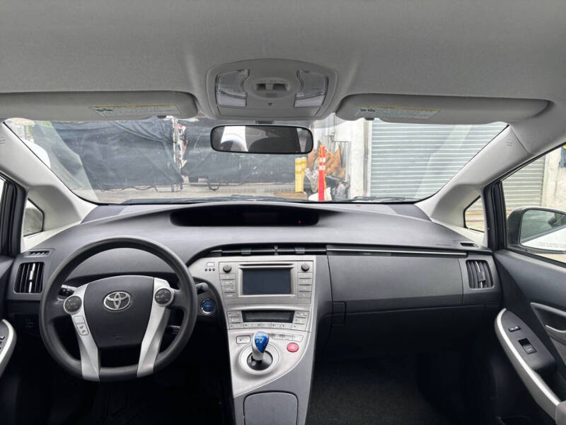 2013 Toyota Prius Two