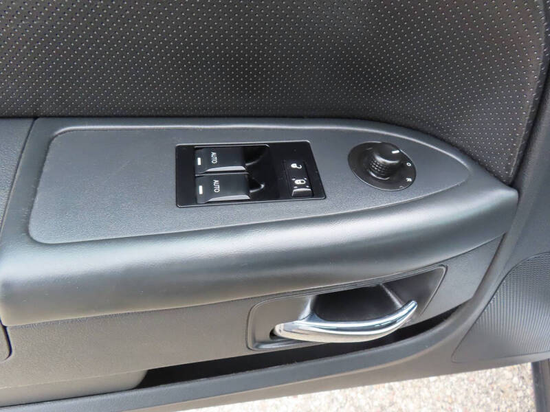 2013 Dodge Challenger SXT Plus