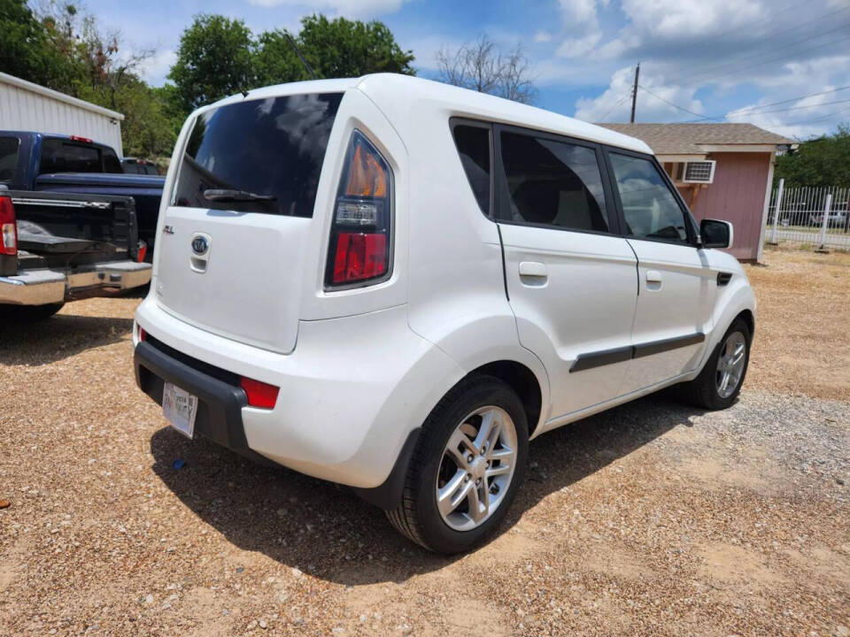 2010 Kia Soul for sale at AUTHE VENTURES AUTO in Red Oak, TX