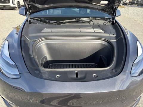 2025 Tesla Model Y Performance