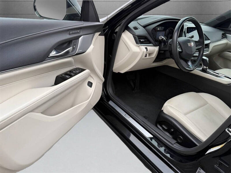 2021 Cadillac CT4 Premium Luxury