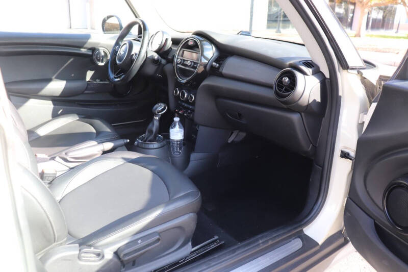 2015 MINI Hardtop 2 Door Cooper