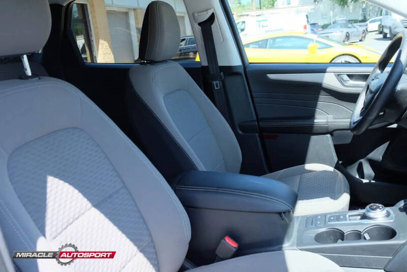 2021 Ford Escape SE