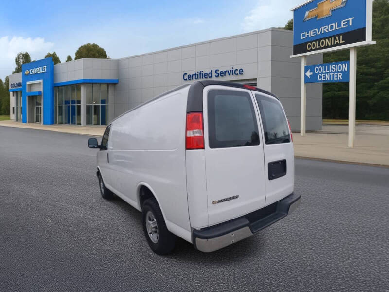 2022 Chevrolet Express 2500
