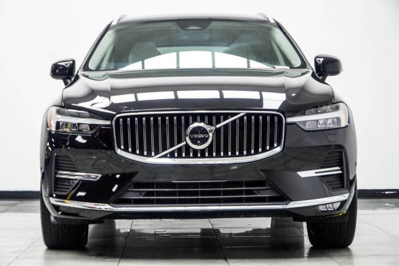 2023 Volvo XC60 B5 Plus Bright Theme