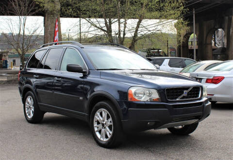 2004 Volvo XC90 for sale at Cutuly Auto Sales in Pittsburgh PA