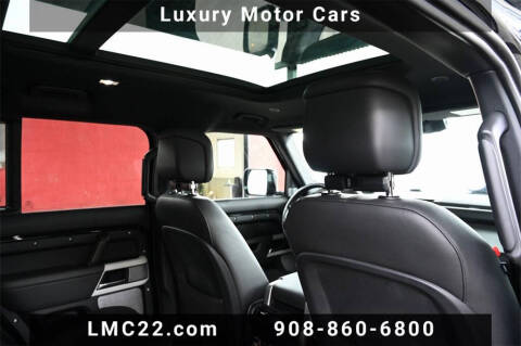 2023 Land Rover Defender 130 X-Dynamic SE