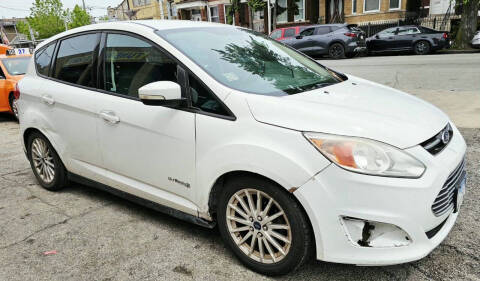 2013 Ford C-MAX Hybrid SE Photo