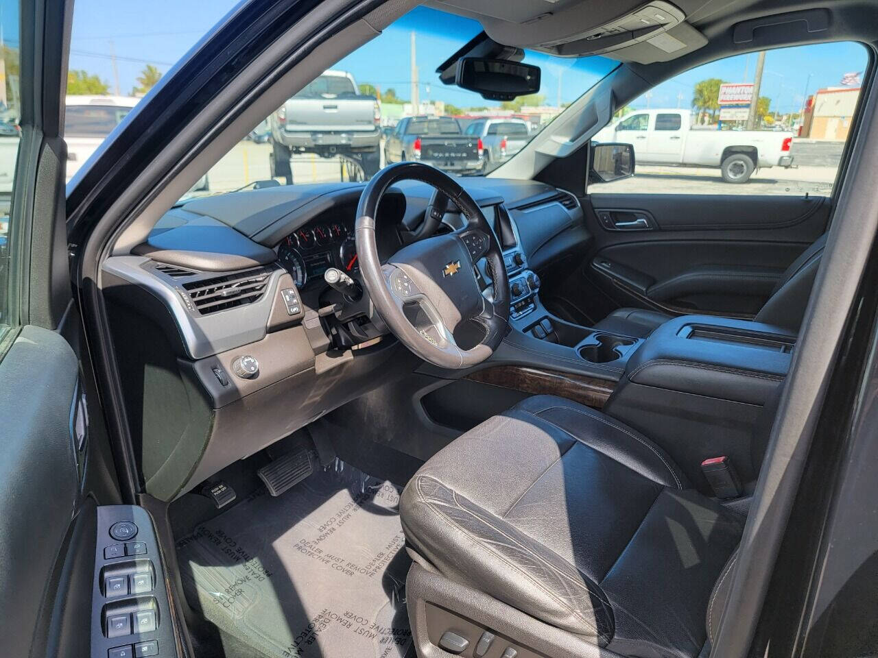 2018 CHEVROLET Suburban SUV / Crossover - $28,999