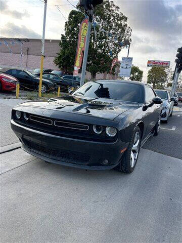 2015 Dodge Challenger SXT Plus